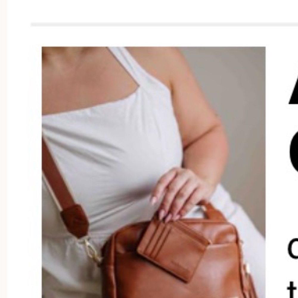 Modern & Chic Alice Cross Body Bag